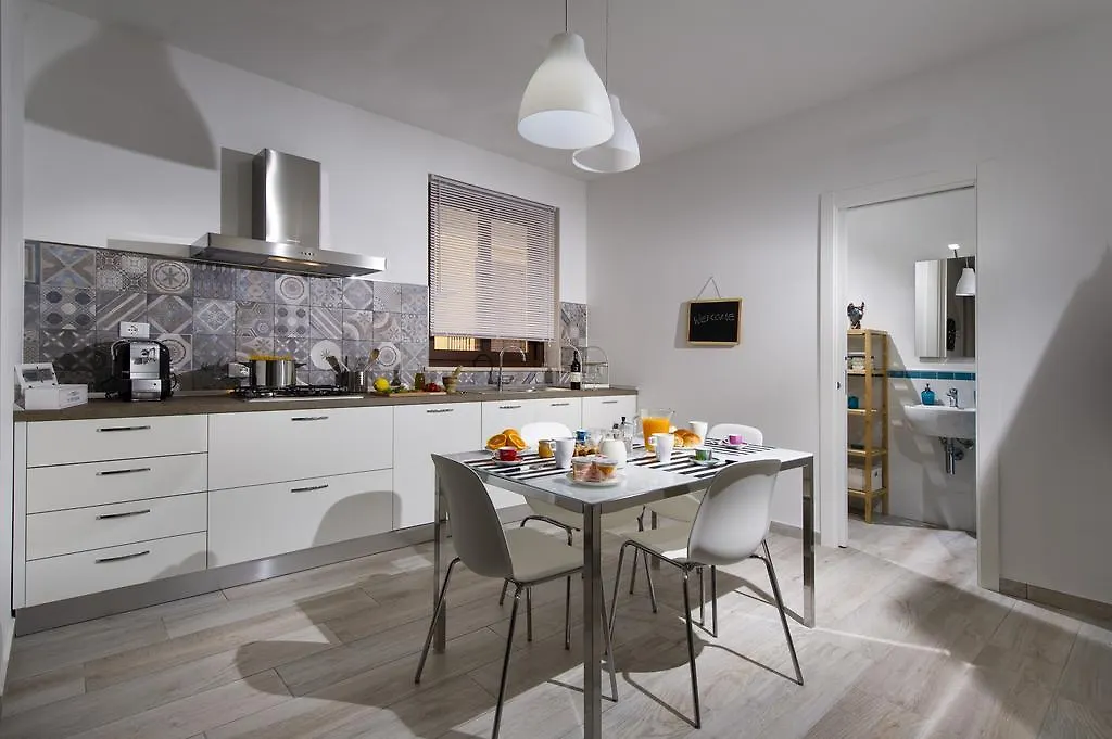 La Suite Di Tyche Castellammare del Golfo 0*,